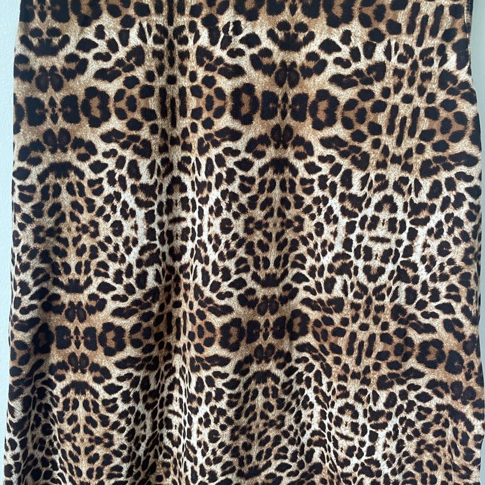 Medium Leopard Print Razor Back Tank - Picture 2 of 6